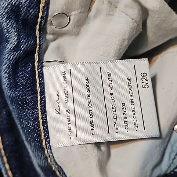 NWT KanCan 90's Flare Jeans - Picture 14 of 16